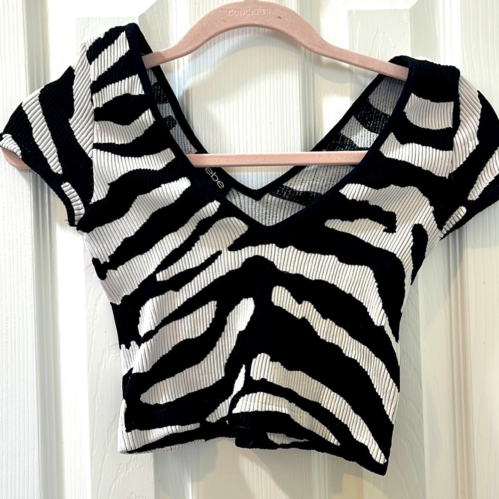 Bebe crop top
